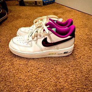 Air Force 1 LV8 kids pre school size 2